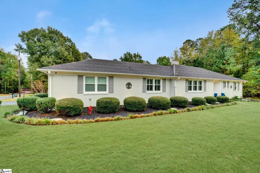 607 S Adair Street, Clinton, SC 29325 - #2