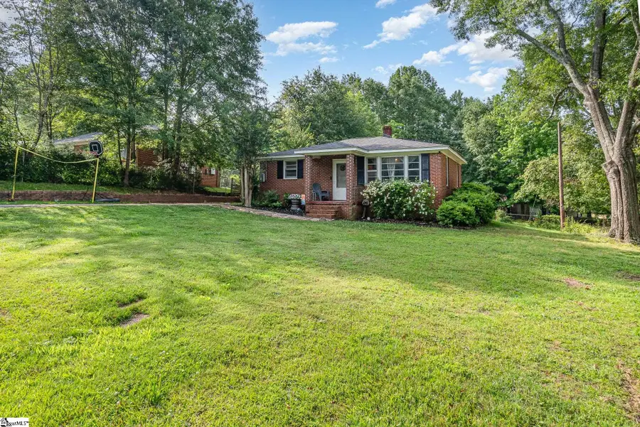 7 Edgewood Street, Liberty, SC 29657-1301 - #3