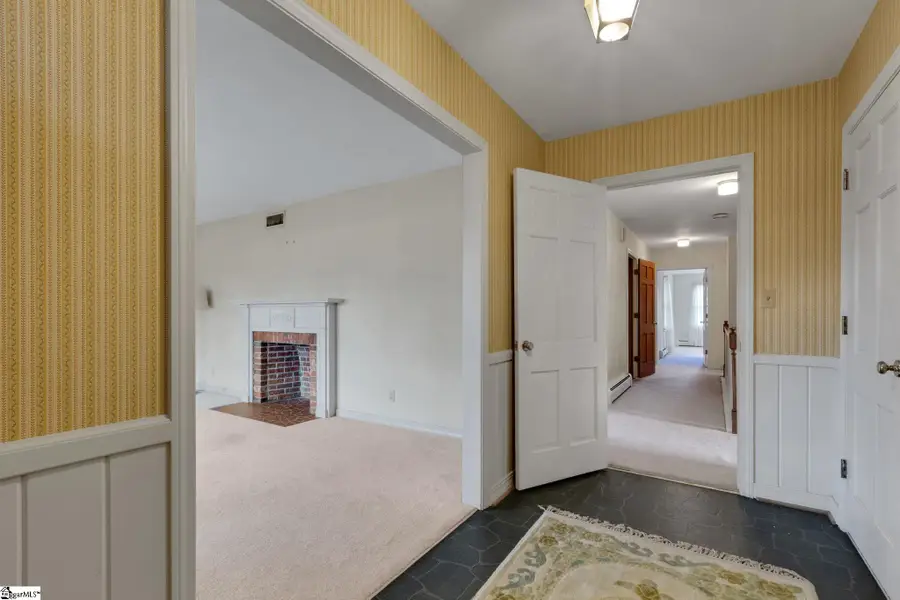 8 Roe Court, Greenville, SC 29617 - #3