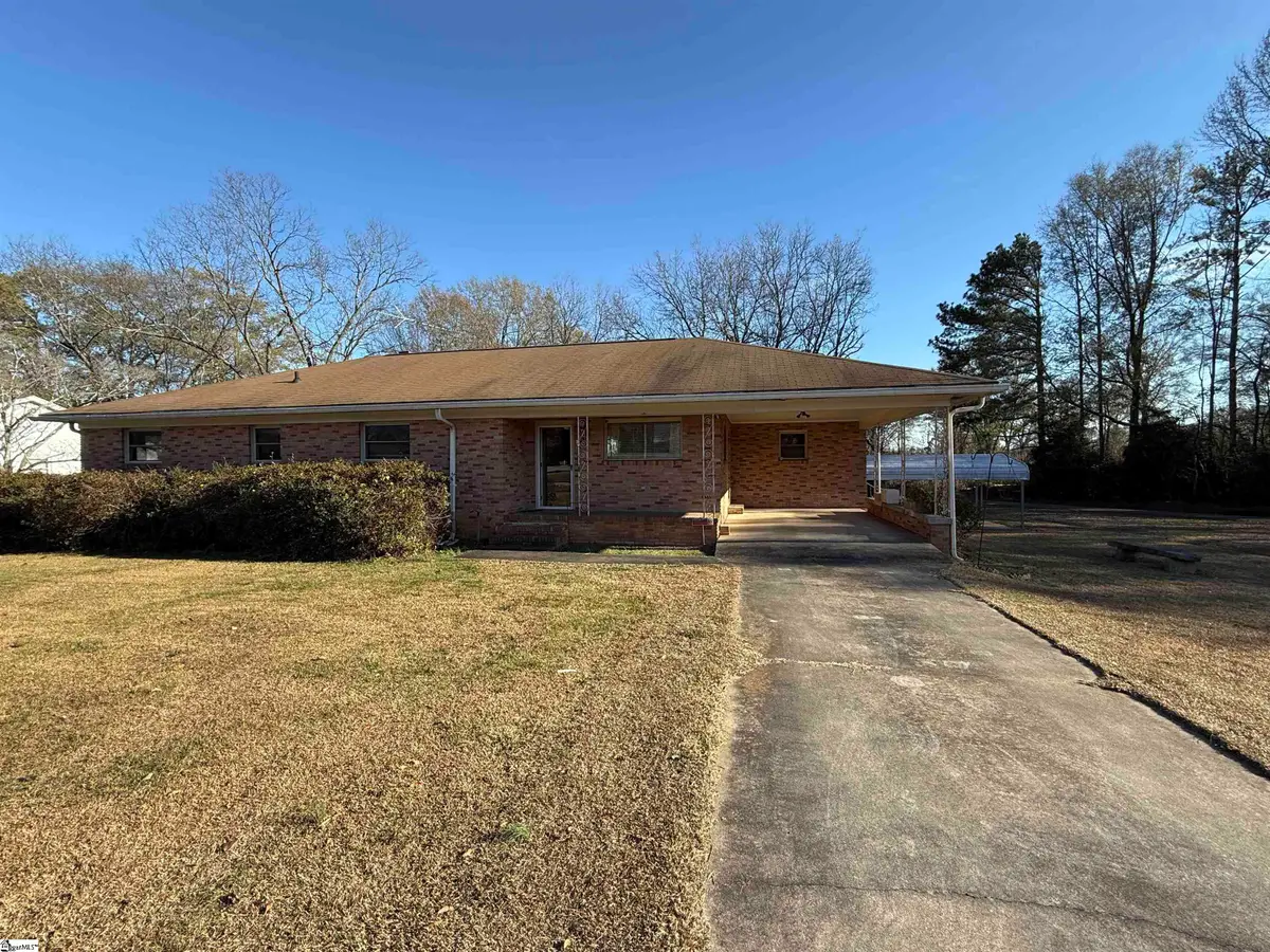 600 N Adair Street, Clinton, SC 29325 - #1