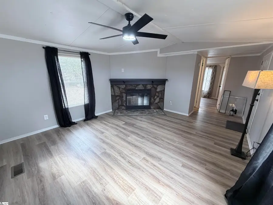 303 Trail Court, Williamston, SC 29697 - #3