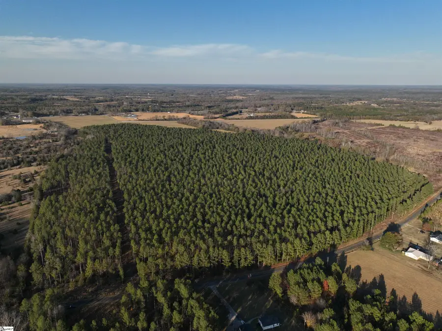 04 Seneca St Extension, Calhoun Falls, SC 29628 - #2