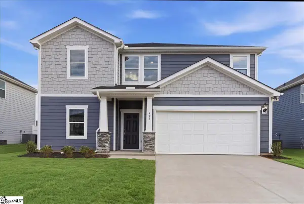 605 Hollybank Street, Fountain Inn, SC 29644
