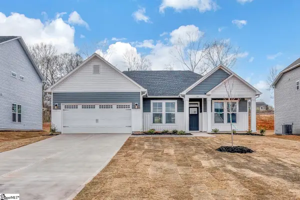 172 Hunter Ridge Drive, Boiling Springs, SC 29316