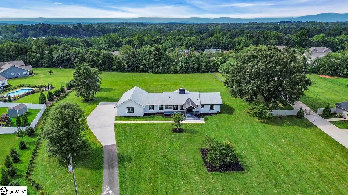 305 Waters Road, Taylors, SC 29687 - #1