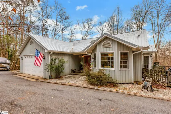 610 Pointe Wildwood Drive, Seneca, SC 29678