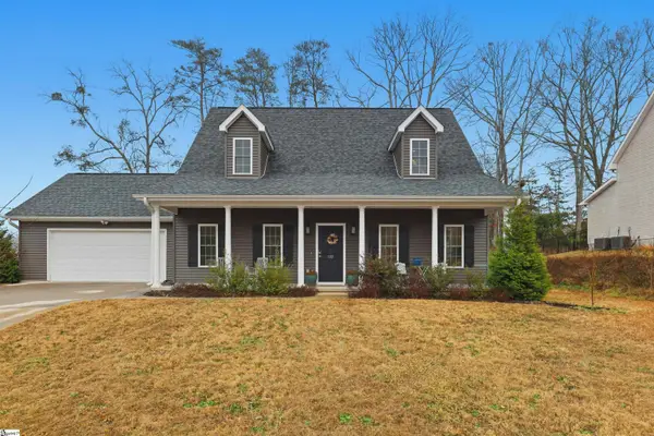 103 W Chestnut Court, Central, SC 29630
