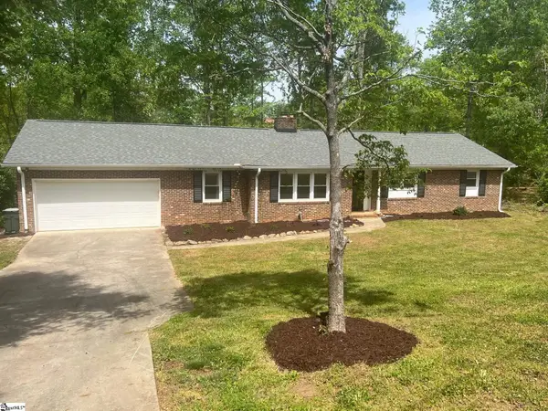 208 Bridgewood Avenue, Taylors, SC 29687