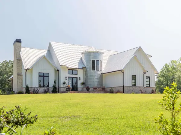 1425 S Harper Street, Laurens, SC 29360