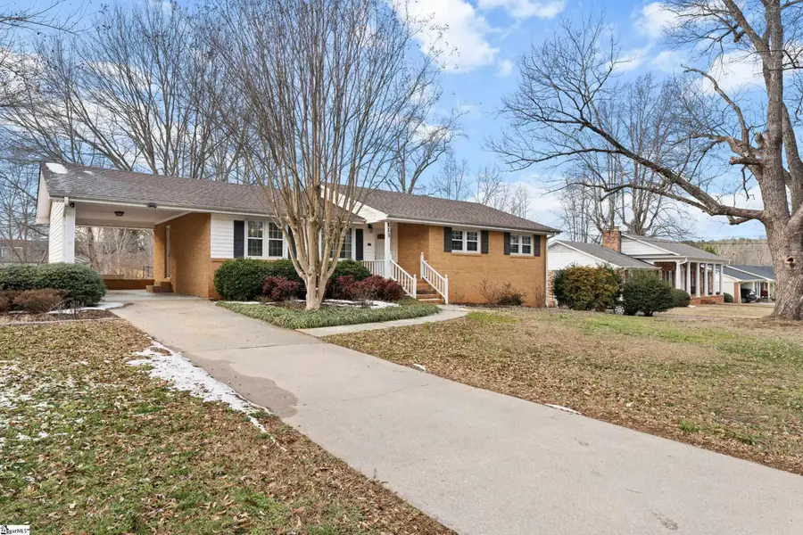 113 Woodvale Circle, Greer, SC 29651 - #2