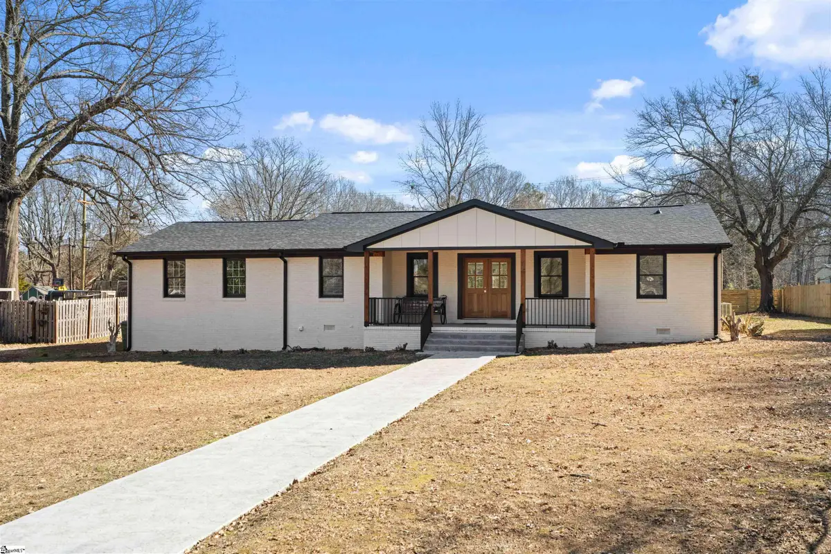 204 Woodfield Avenue, Fountain Inn, SC 29644 - #1