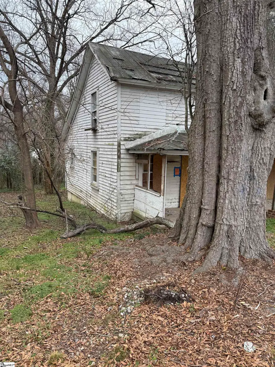 121 Saluda Street, Cowpens, SC 29330-9271 - #2