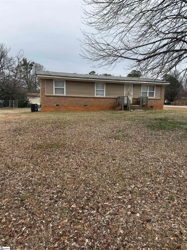 2 Julian Bond Lane, Spartanburg, SC 29307