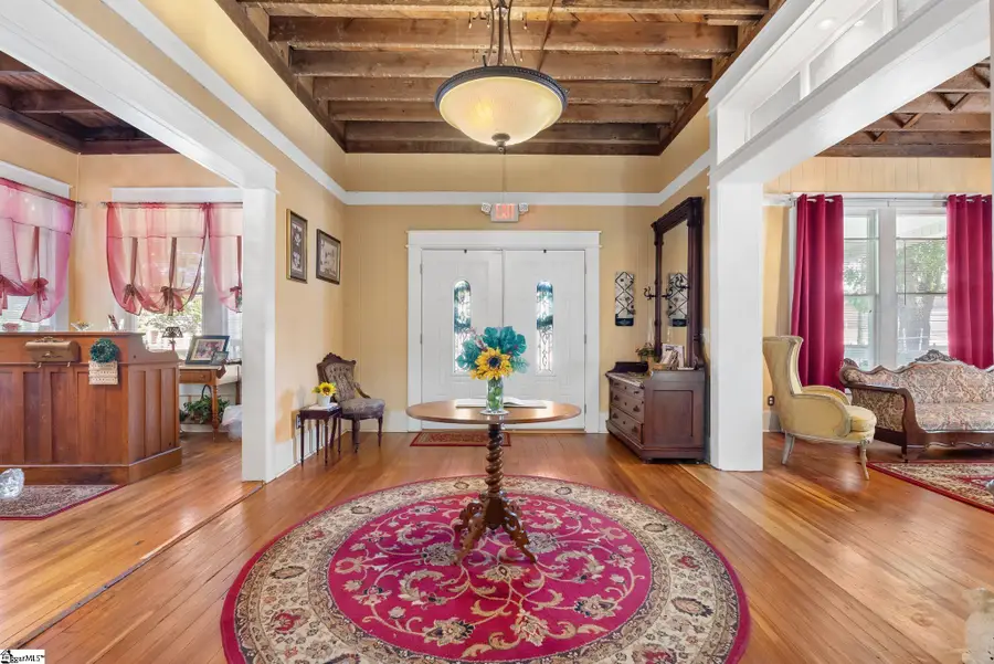 207 W 2nd Avenue, Easley, SC 29640 - #2