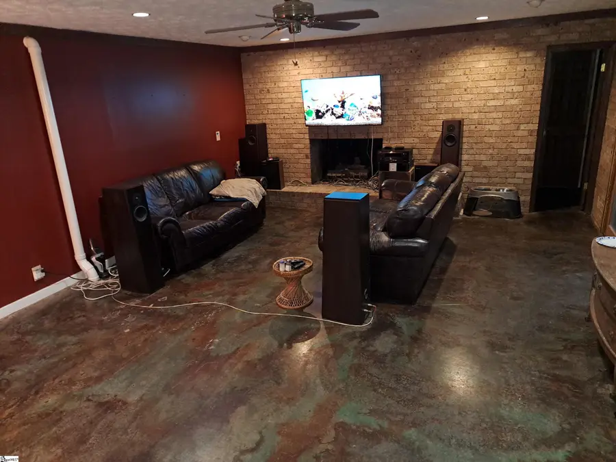 1923 Fairview Road, Fountain Inn, SC 29644 - #3