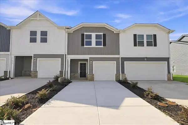 428 Blissful Court, Taylors, SC 29687