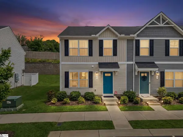 8 Tidworth Drive, Greer, SC 29651