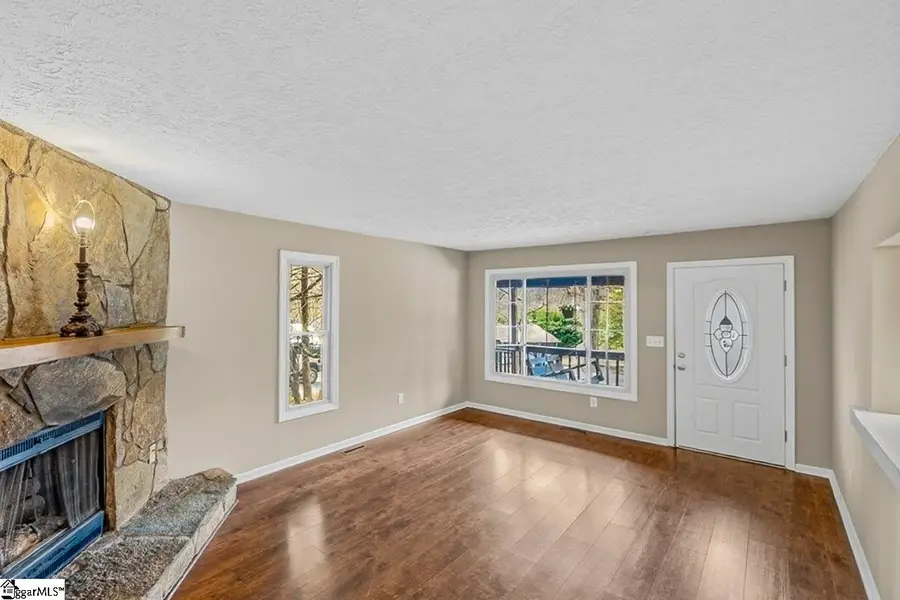 124 Nottingham Lane, Easley, SC 29640 - #2