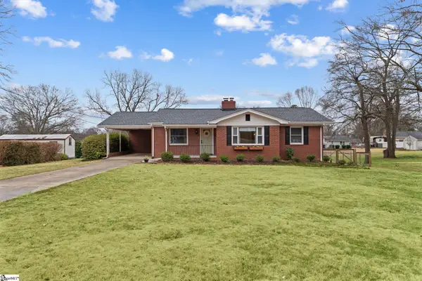 305 Crestwood Drive, Mauldin, SC 29662