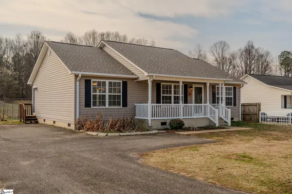 804 Clark Road, Inman, SC 29349