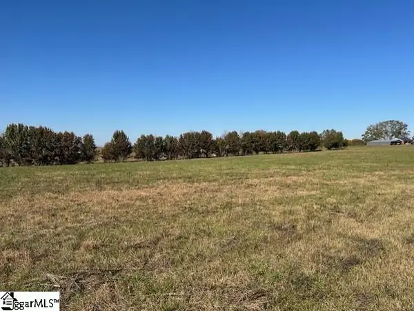 8836 Reidville Road, Greer, SC 29651