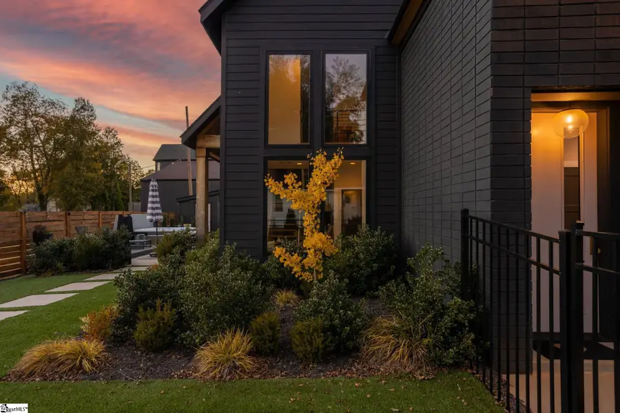 17 Winn Street, Greenville, SC 29601 - #3