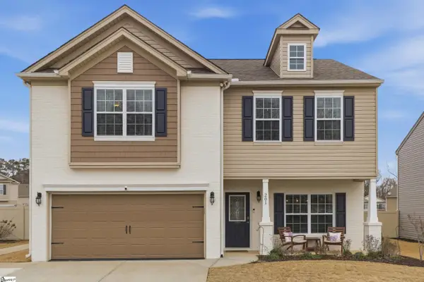 201 Addlestone Circle, Fountain Inn, SC 29644