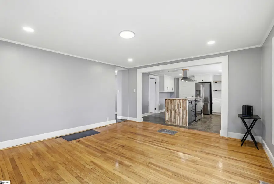 114 N Moore Street, Duncan, SC 29334-9619 - #3