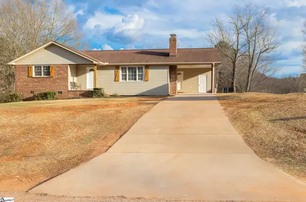 148 Peterson Drive, Wellford, SC 29385