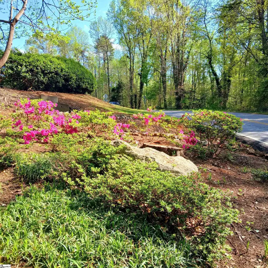 4 Creekside Way, Greenville, SC 29609 - #3