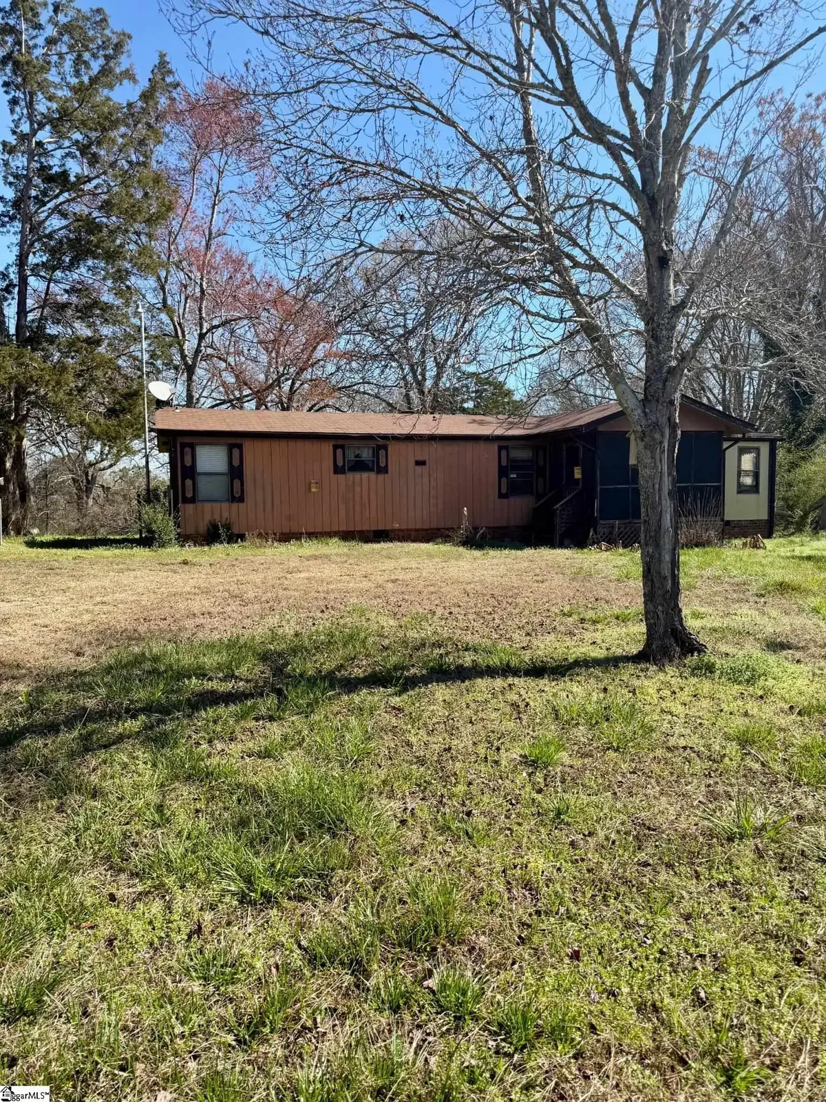 5990 Hwy 14, Gray Court, SC 29645 - #1