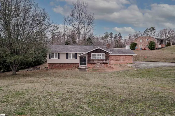1618 E Saluda Lake Road, Greenville, SC 29611