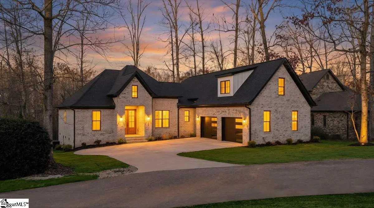 304 Ave Of Oaks, Anderson, SC 29621 - #1