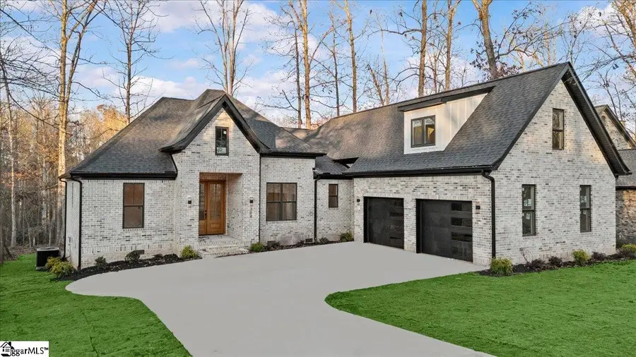 304 Ave Of Oaks, Anderson, SC 29621 - #2