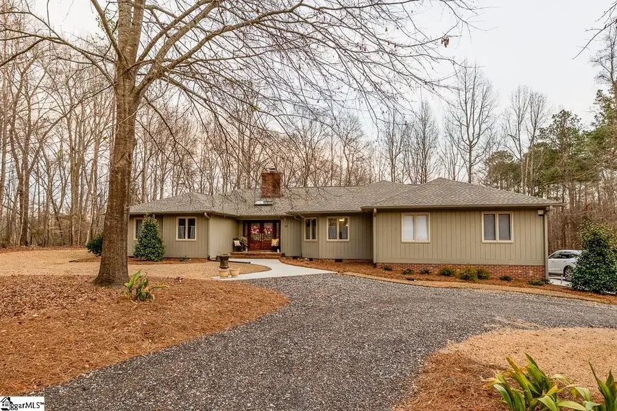 46 Lawrence Avenue, Fountain Inn, SC 29644 - #2