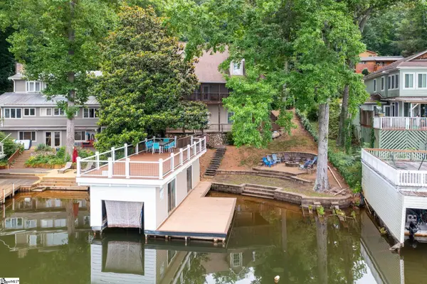 1214 E Lakeshore Drive, Landrum, SC 29356