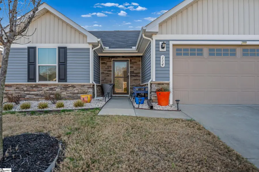 114 Sylvester Street, Fountain Inn, SC 29644 - #2