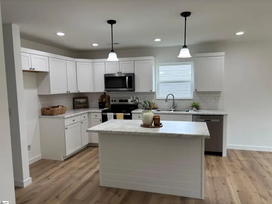 309 S Lee Street, Chesnee, SC 29323 - #3