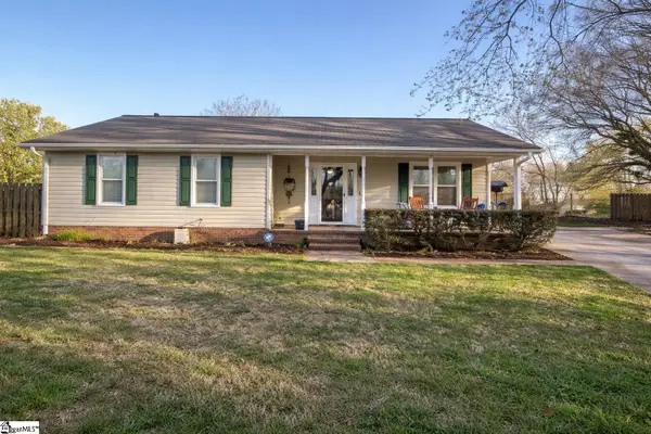 209 Deer Run Court, Spartanburg, SC 29303-3358