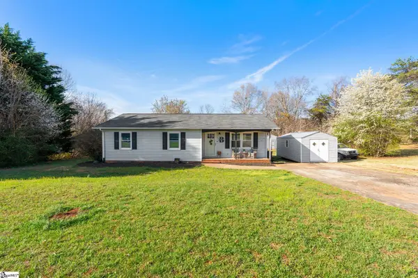 110 N Blue Ridge Circle, Pickens, SC 29671