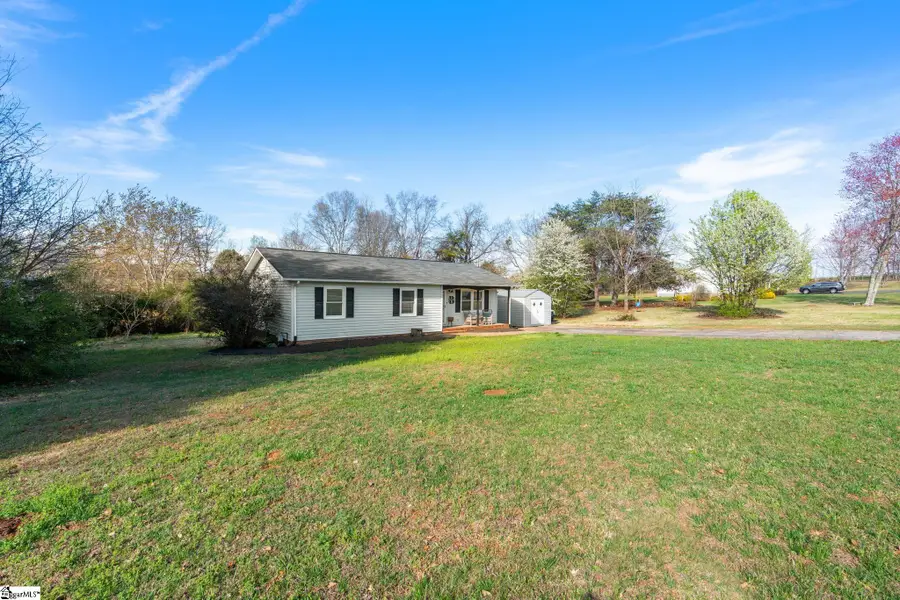 110 N Blue Ridge Circle, Pickens, SC 29671 - #2