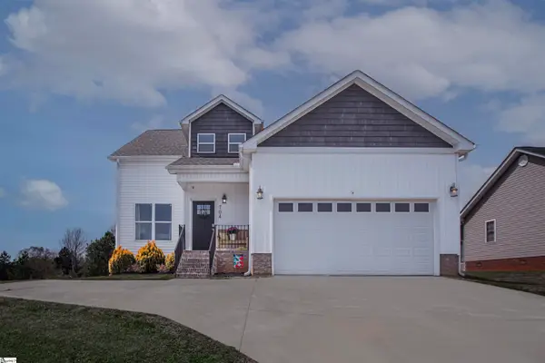 704 Rockcliff Street, Greenville, SC 29617