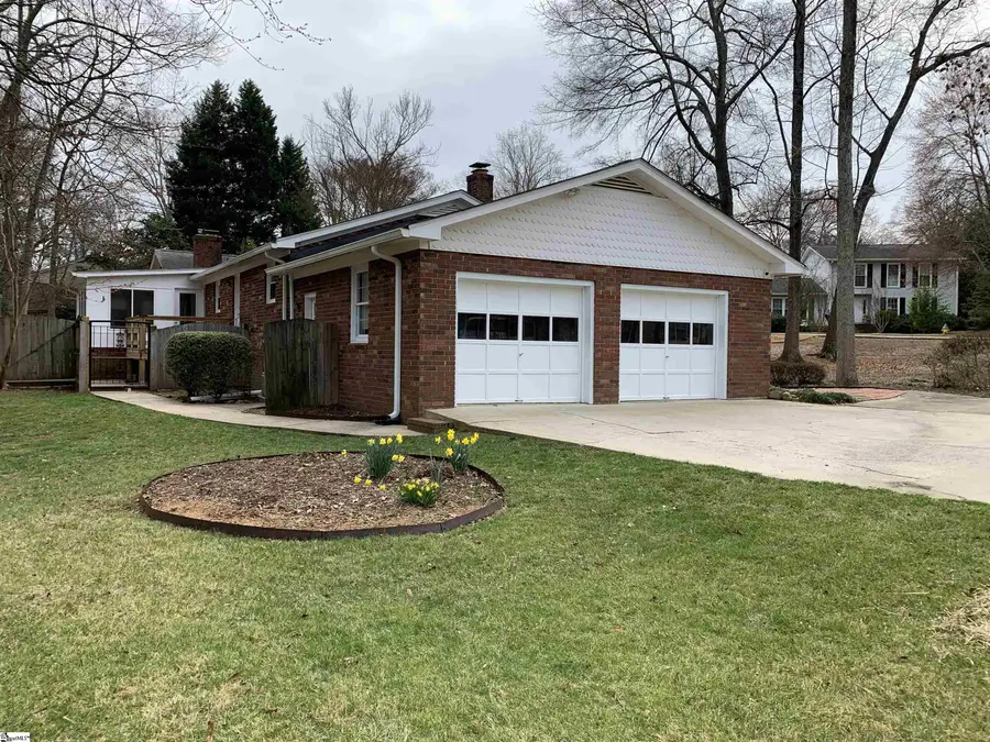 128 Paddock Drive, Greer, SC 29650 - #3