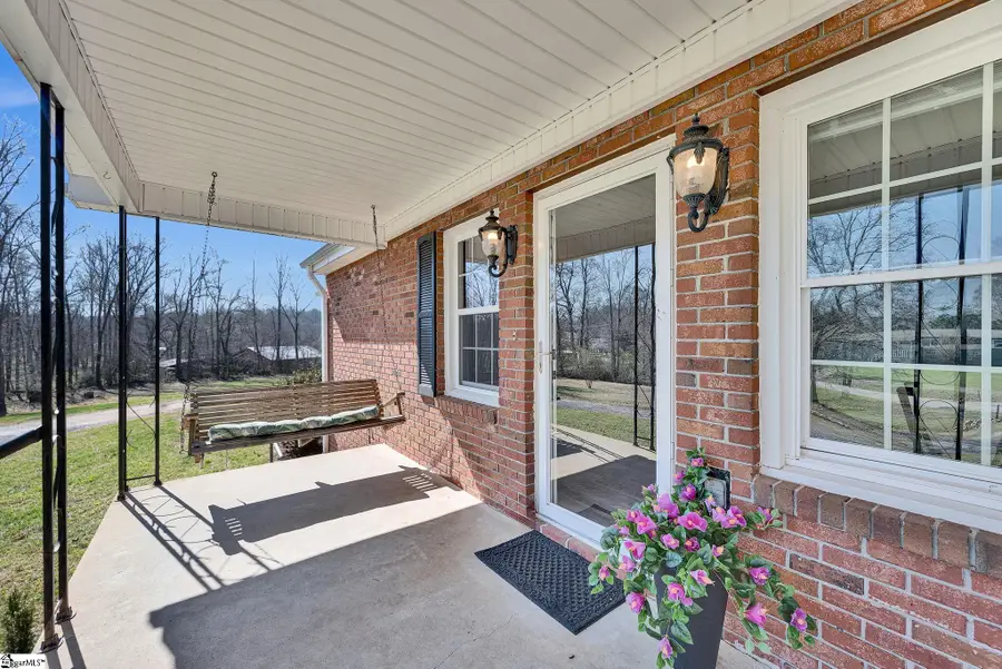 609 Robinson Bridge Road, Central, SC 29630 - #2