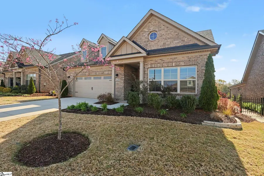 221 Courtyard Court, Greer, SC 29650 - #3