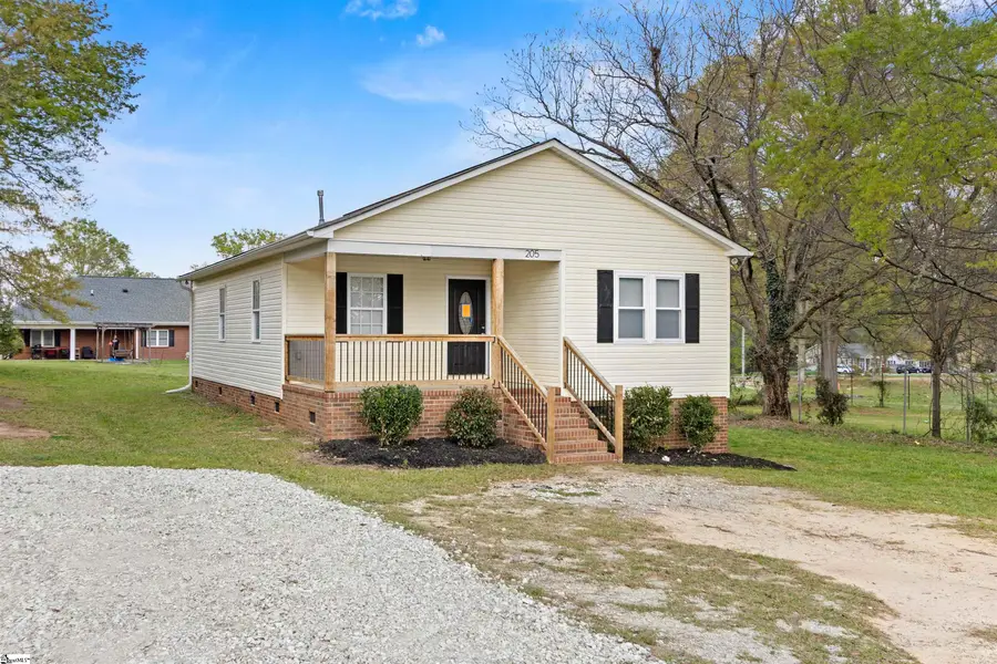 205 E Florida Street, Clinton, SC 29325 - #2