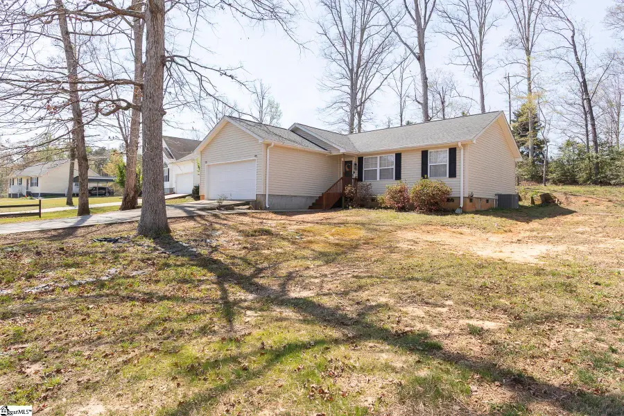 107 Brookside Circle, Honea Path, SC 29654 - #3
