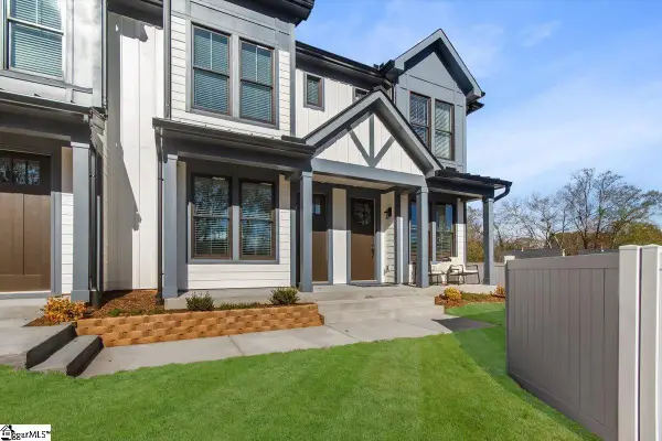 9 Hawthorne Lane #Unit 105, Greenville, SC 29615