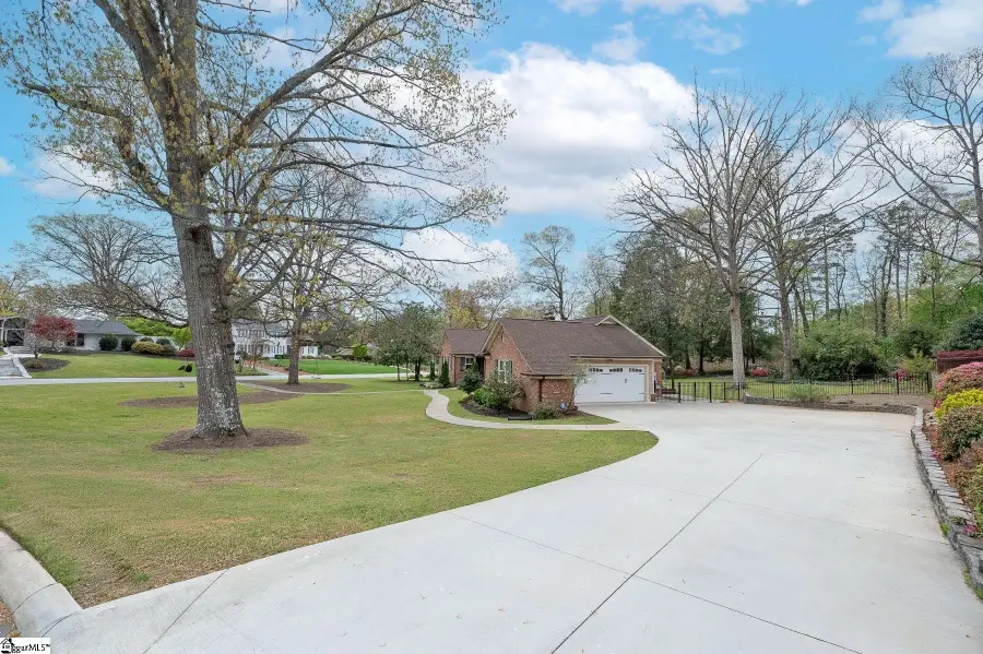 102 Bridgewater Drive, Greenville, SC 29615 - #2