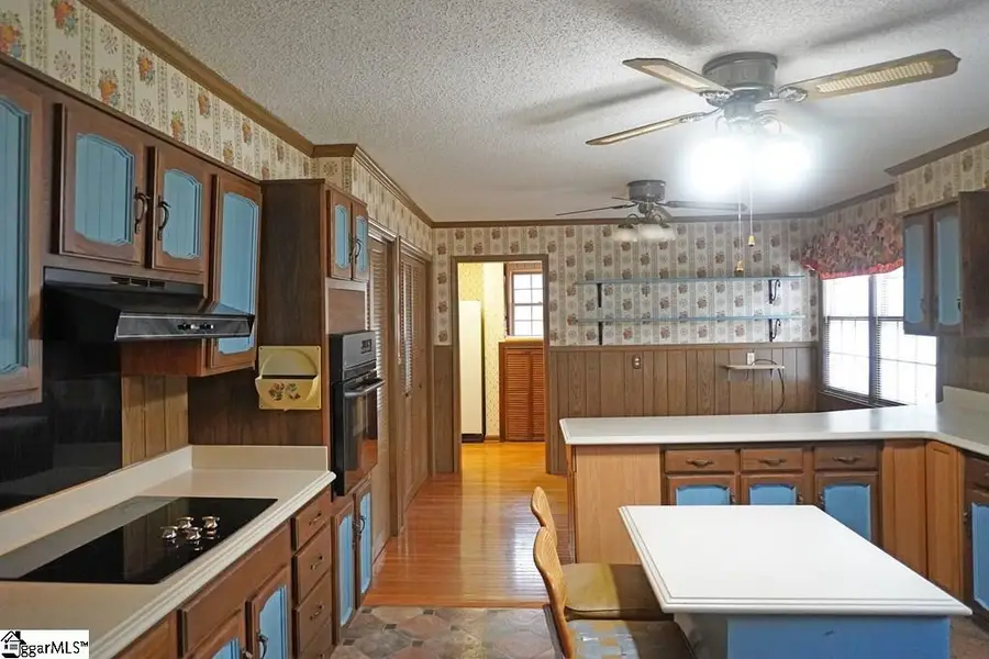 6 Woodlawn Drive, Ware Shoals, SC 29692 - #3